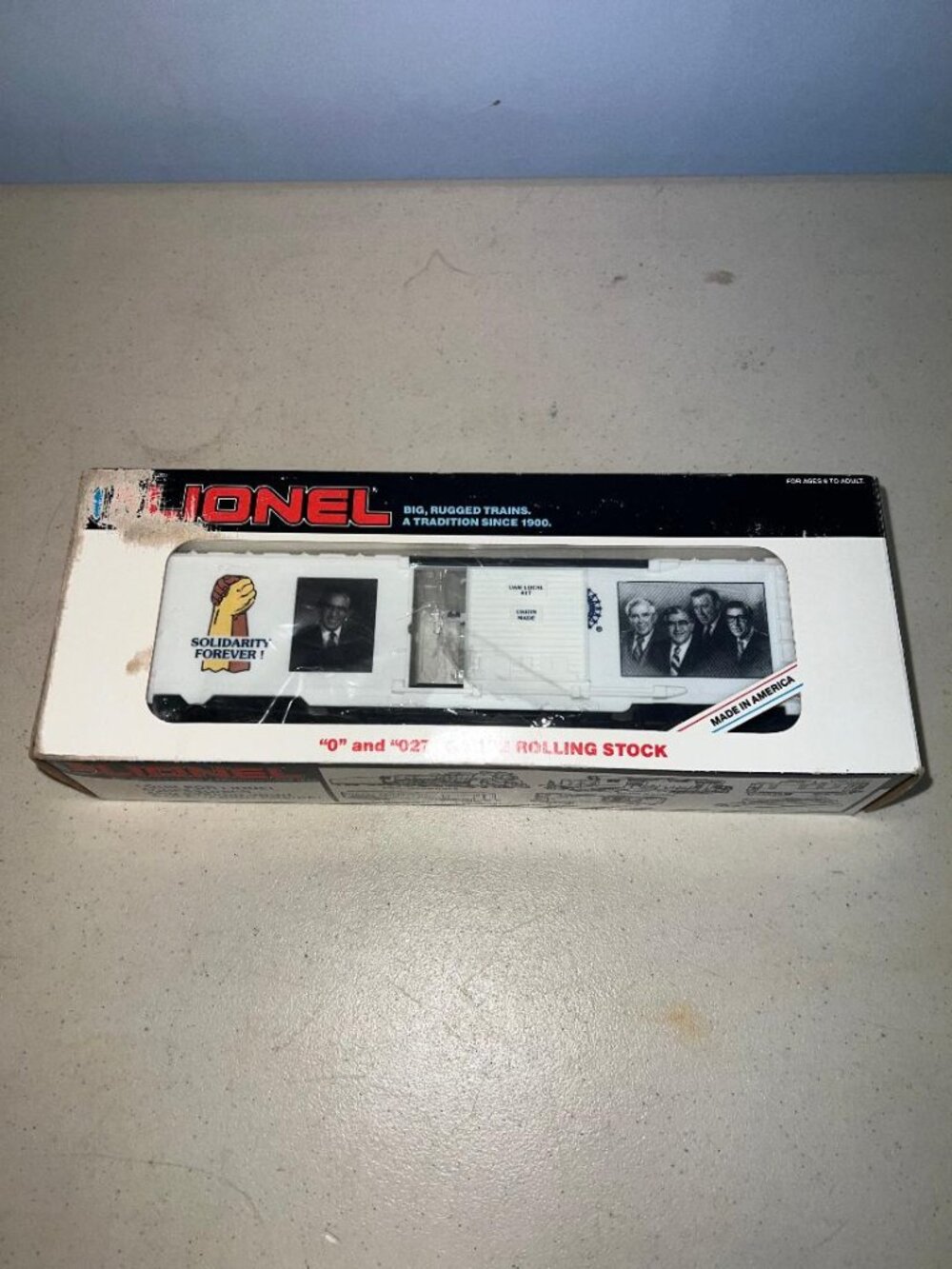 Lionel 1995 United Auto Workers Solidarity Freight Train Boxcar